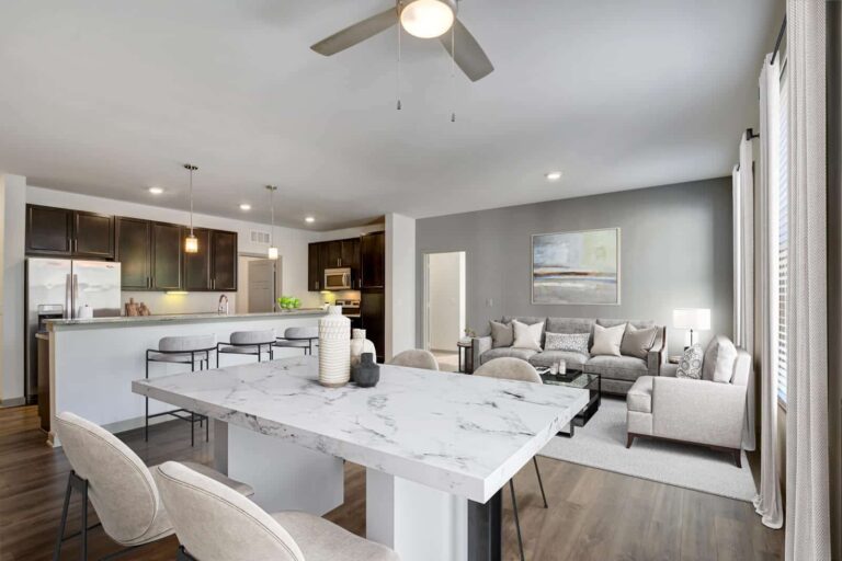 Veranda at Norton Commons luxury apartments and townhomes.